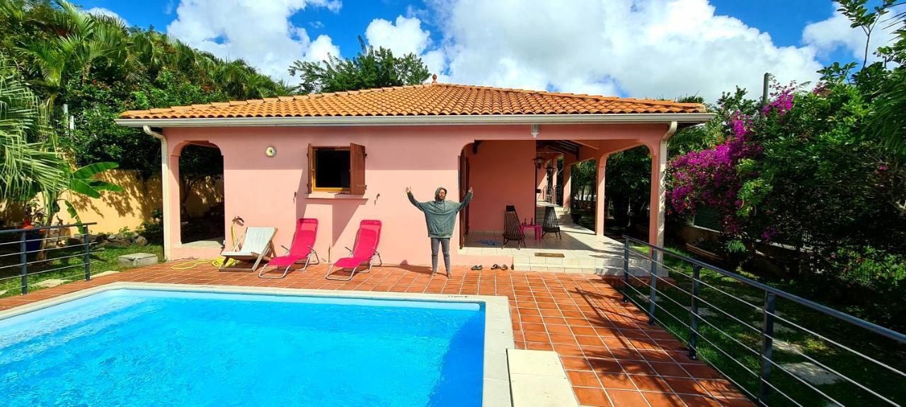 Martinique Hostel サント・リュス エクステリア 写真